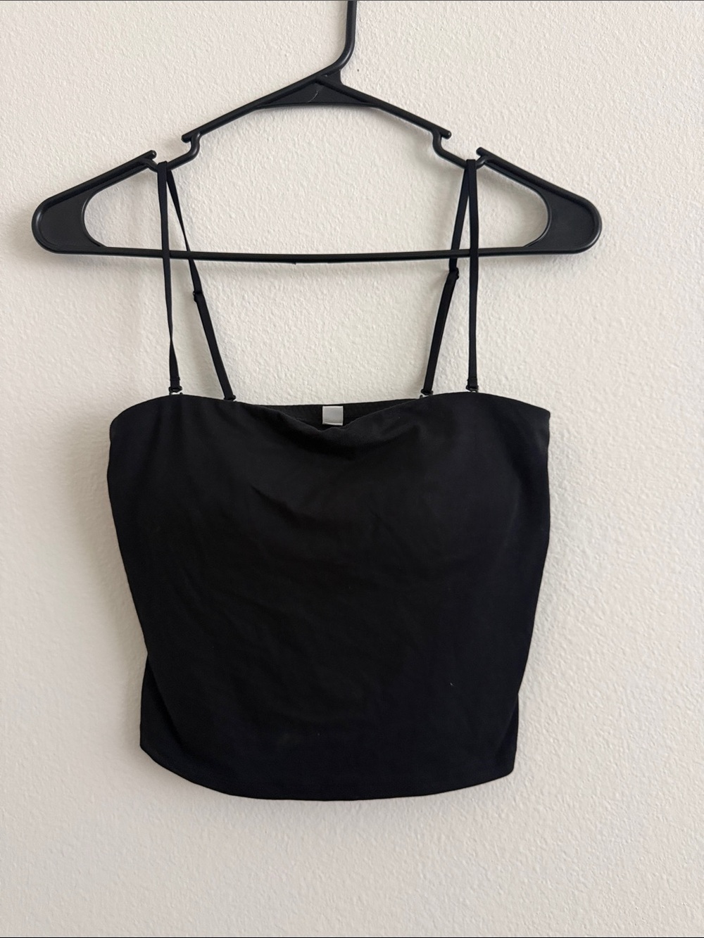 Uniqlo Black Spaghetti Strap Camisole